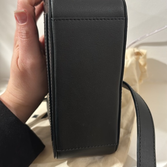 A.p.c gentle used Louisette square crossbody in black leather with dust bag - Picture 11 of 11